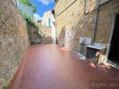 Siena, Scacciapensieri, Via di Fontebenedetta