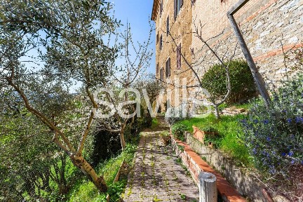 Montepulciano, Via di San Pietro