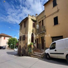 Chianciano Terme, Via XXV Aprile 110