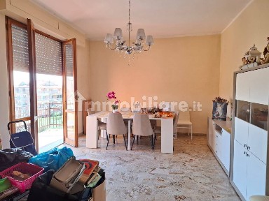 Quadrilocale viale Giuseppe Di Vittorio 60, Centro, Chianciano Terme