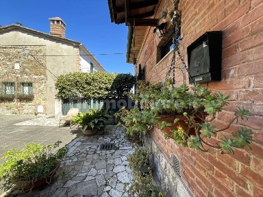 Castelnuovo Berardenga, Piazza Vittorio Emanuele