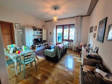 Appartamento via Custoza 27, Cavour - Mentana, Siena