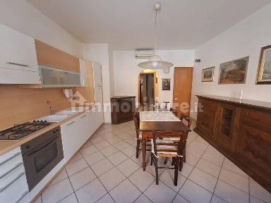 Trilocale viale Guglielmo Marconi, Centro, Poggibonsi