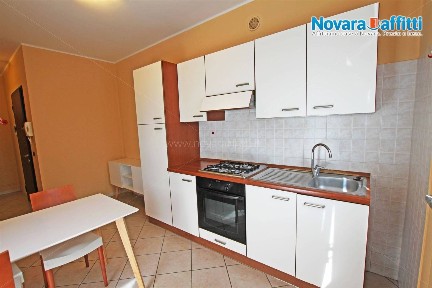 Bilocale via San Bernardino da Siena 9, Centro - Stazione, Novara