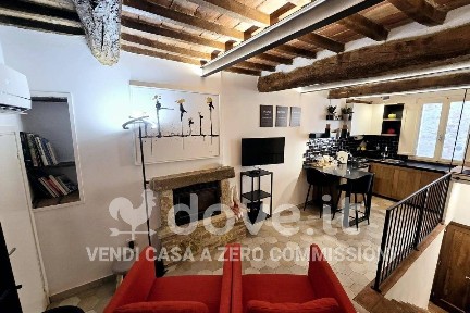 Bilocale via Dogali 36, Centro, Pienza