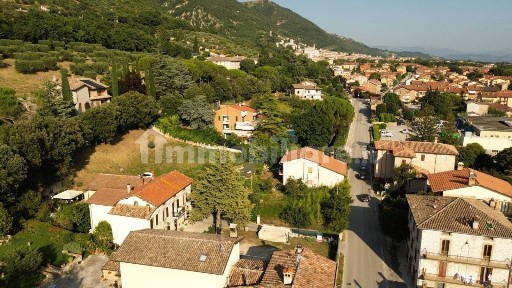 Gubbio, Via Tifernate, 46