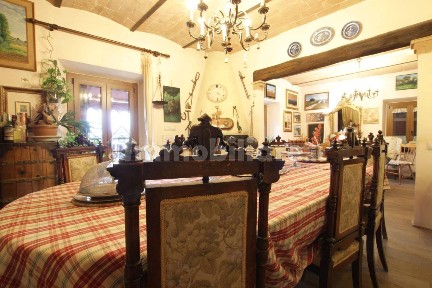 Murlo, Strada di Montepescini