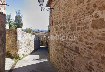 Castelnuovo Berardenga, Piazza Padella
