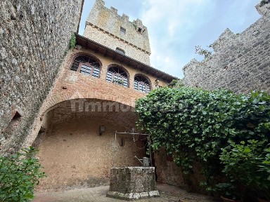 Monteriggioni, Strada della Villa