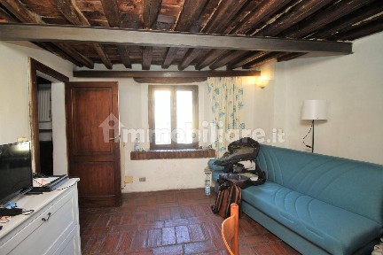 Siena, Ovile - San Francesco, Via di Mezzo, 53100