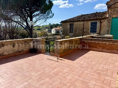 Montalcino, Via Romana