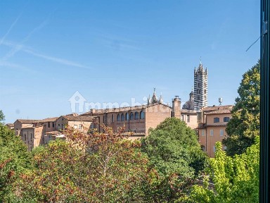 Siena, San Marco - Tufi, Via di Stalloreggi