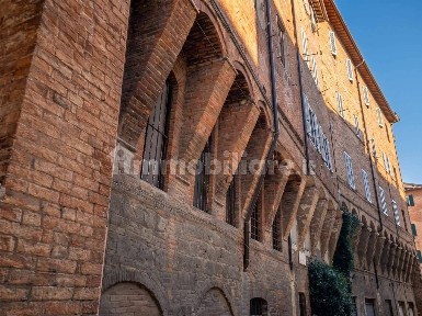 Siena, Piazza del Campo - Duprè, Via del Porrione