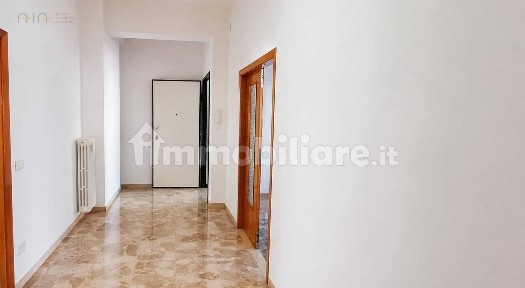 Appartamento buono stato, terzo piano, Centro, San Benedetto del Tronto
