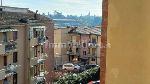 Siena, Cavour - Mentana, Via Mentana