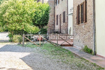 Siena, Costalpino - Costafabbri, strada grossetana, 12