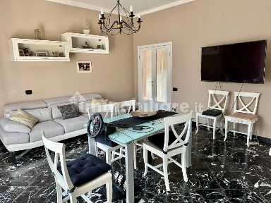 Appartamento ottimo stato, su più livelli, Arbia, Asciano