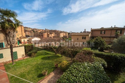 Siena, Piazza del Campo - Duprè, via giovanni dupre, 63