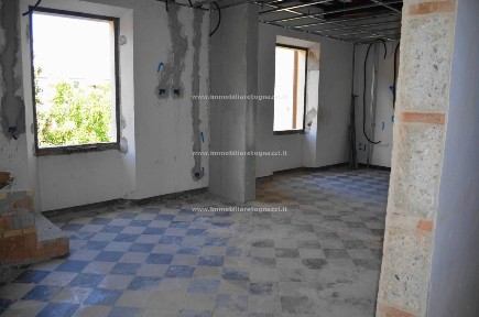 Appartamento zona semicentrale, Centro, Poggibonsi