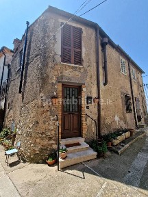 Villa a schiera vicolo dell'Aquila 10, Lugnano in Teverina