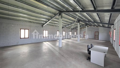 Magazzino - Deposito in Affitto