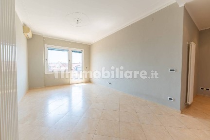 Alassio, Via Franco Gazzelli, 3