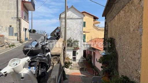 Villa unifamiliare via Leon Pancaldo, 98, Moglio, Alassio