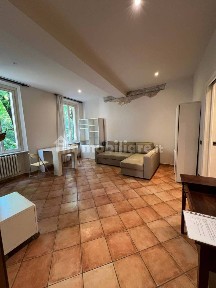 Bilocale via Toschi 42, Centro Storico, Reggio Emilia