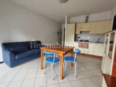 Bilocale buono stato, quarto piano, Stazione - Reggiane, Reggio Emilia