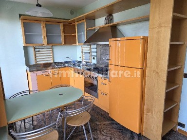 Appartamento buono stato, sesto piano, Mirabello, Reggio Emilia