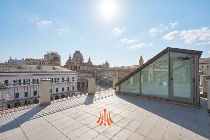 Attico piazza Raffaele de Ferrari, 4, Centro Città, Genova