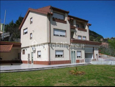 Villa all'asta Lucia, Enna
