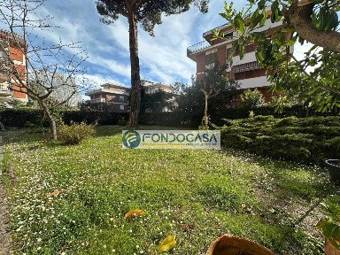 Trilocale via Pisa 22, Marina di Massa Centro, Massa