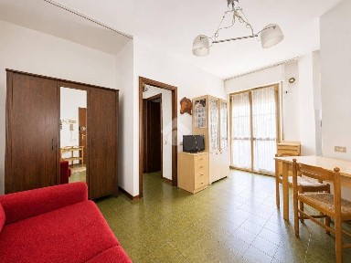Bilocale viale Roma 385, Marina di Massa Centro, Massa