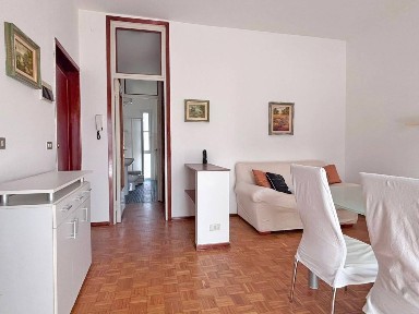 Bilocale via Emilia, Centro Storico, Voghera