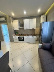 Trilocale ottimo stato, piano rialzato, Centro, Stradella