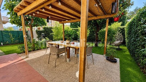 Villa unifamiliare via Aldo Muston, Sant'Anna, Lucca