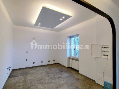 Trilocale ottimo stato, piano terra, Amelia