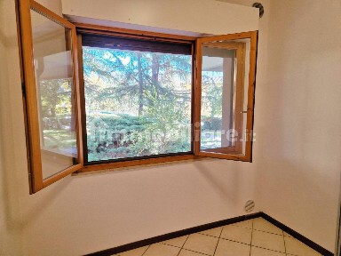Bilocale ottimo stato, piano rialzato, Cesure - Valenza, Terni