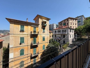 Trilocale Scalinata cernaia 46, Centro Storico, La Spezia