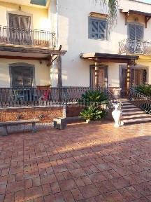 Villa bifamiliare via Domitiana 48A, Licola Paese, Giugliano in Campania