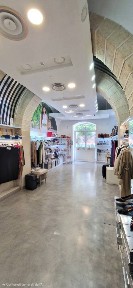 Locale commerciale in Affitto