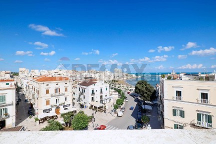 Terratetto unifamiliare 900 m², ottimo stato, Centro, Vieste