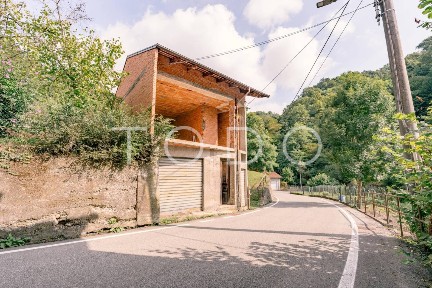 Rustico via 4 Novembre, Coggiola