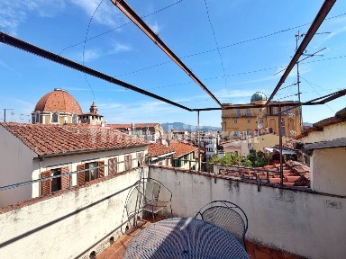 Firenze, Piazza della Repubblica, Via dei Cerretani, 1