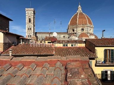 Firenze, Piazza della Repubblica, Via dei Calzaiuoli