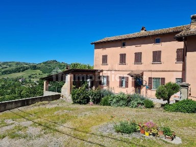Casa colonica frazione Soriasco, Soriasco, Santa Maria della Versa