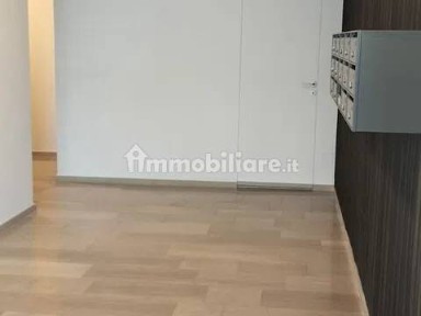 Trilocale via Magna Grecia San C, Japigia, Bari