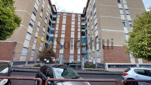 Trilocale via Valentino Cerruti 7, Centro Città, San Paolo, Biella