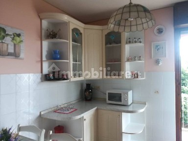 Trilocale ottimo stato, secondo piano, Chiavazza, Biella